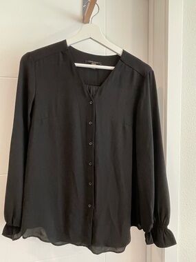 Size S T Tahari black blouse